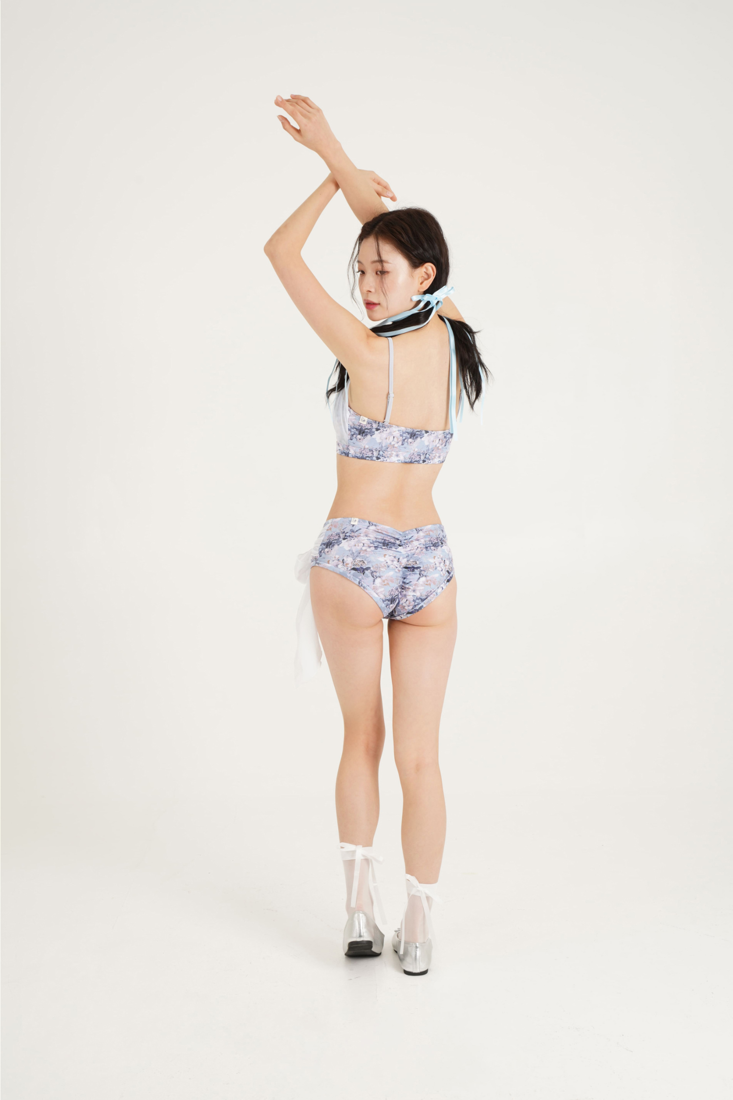 Swimsuit/Underwear Model Wearing Image-S16L7